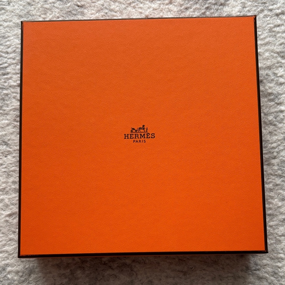 Hermès Orange Belt Box 8” x 8”